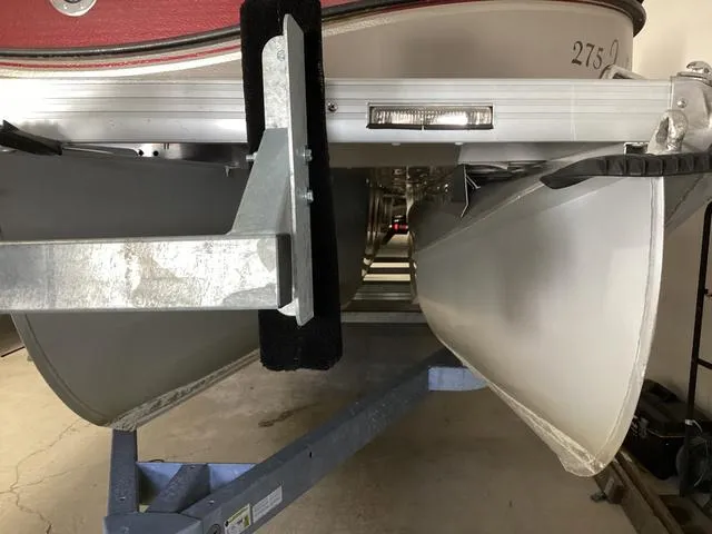 Slide: The Image of Premier Intrigue 275 RE Pontoon Boat 2010 - 15