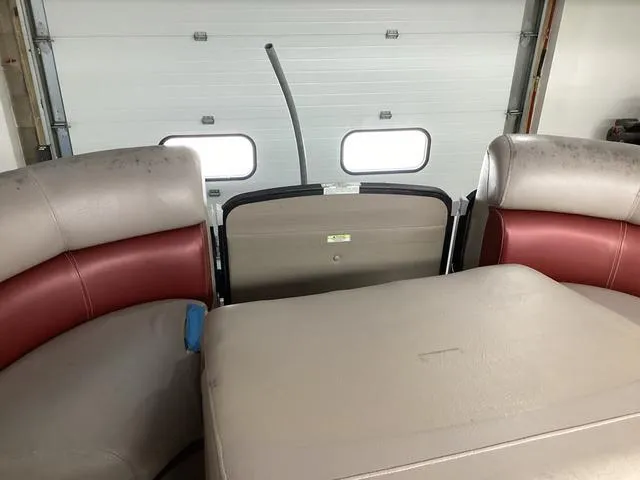 Slide: The Image of Premier Intrigue 275 RE Pontoon Boat 2010 - 40