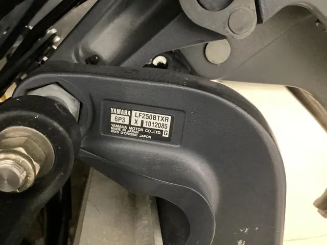 Slide: The Image of Premier Intrigue 275 RE Pontoon Boat 2010 - 50