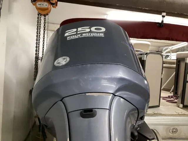 Slide: The Image of Premier Intrigue 275 RE Pontoon Boat 2010 - 6