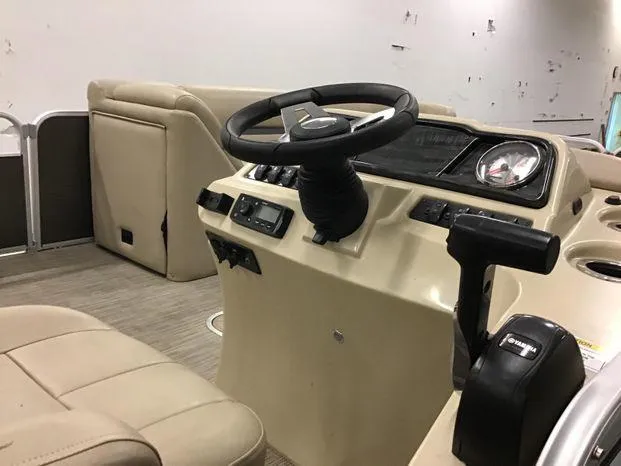 Slide: The Image of Godfrey SW2386SB 2020 - 13