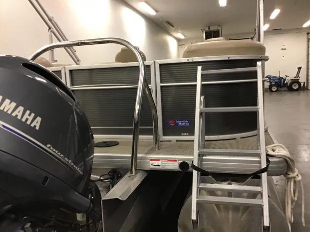 Slide: The Image of Godfrey SW2386SB 2020 - 7