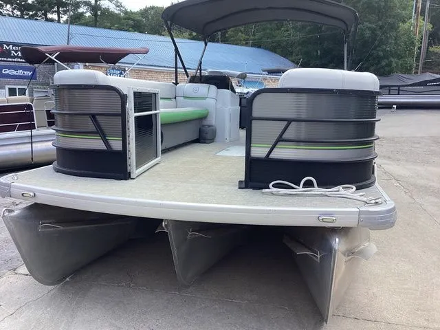 Slide: The Image of Godfrey Sweetwater 2386 C 2019 - 3