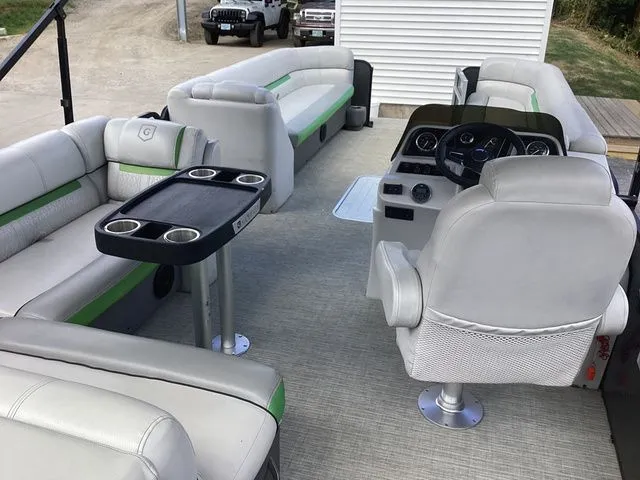 Slide: The Image of Godfrey Sweetwater 2386 C 2019 - 34