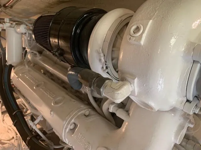 Slide: The Image of Hatteras 48 Convertible 1988 - 50