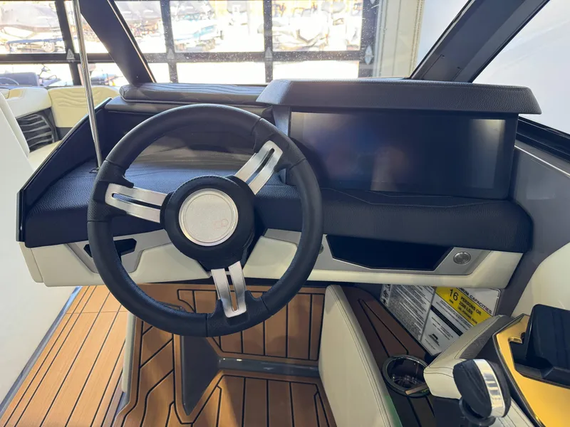 Slide: The Image of Nautique Super Air Nautique G23 2025 - 28