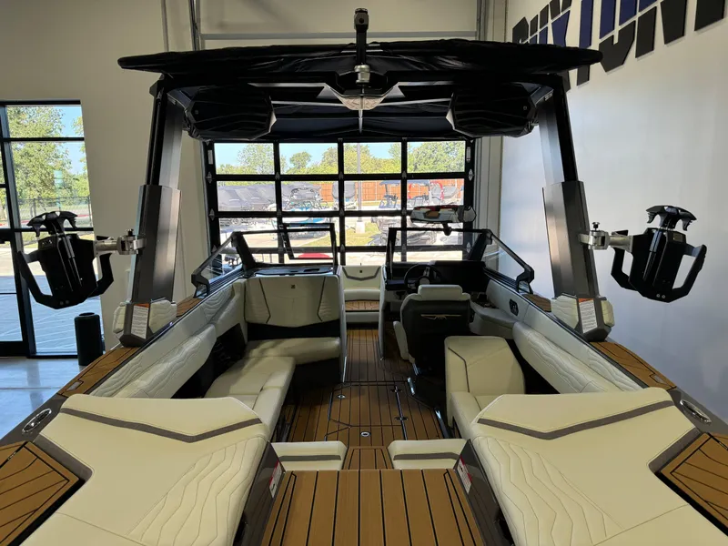 Slide: The Image of Nautique Super Air Nautique G23 2025 - 6