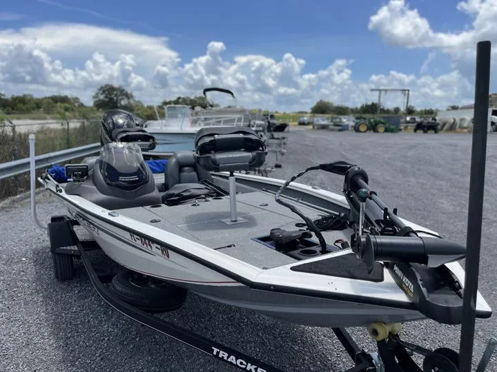 Slide: The Image of Tracker Pro Team 175 TXW Tournament Edition 2019 - 10