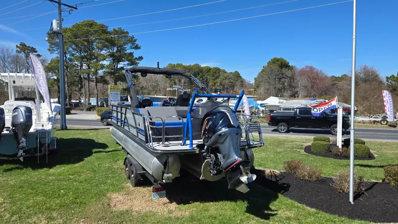 Slide: The Image of 2023 Berkshire 25UL STS 3.0+ - 10