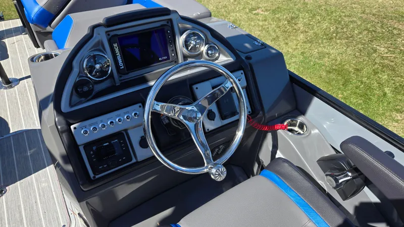 Slide: The Image of 2023 Berkshire 25UL STS 3.0+ - 6