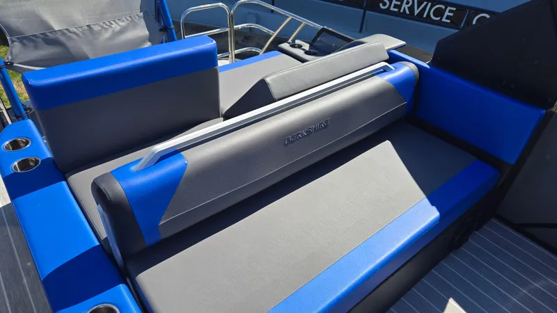 Slide: The Image of 2023 Berkshire 25UL STS 3.0+ - 8