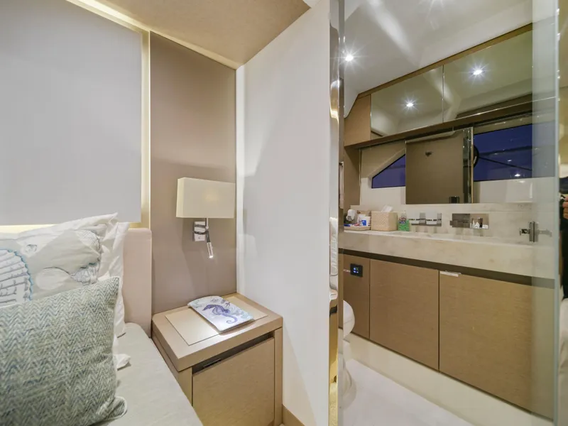 Slide: The Image of Prestige 680 2018 - 61