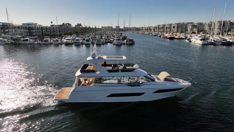 Slide: The Image of Prestige 680 2018 - 86