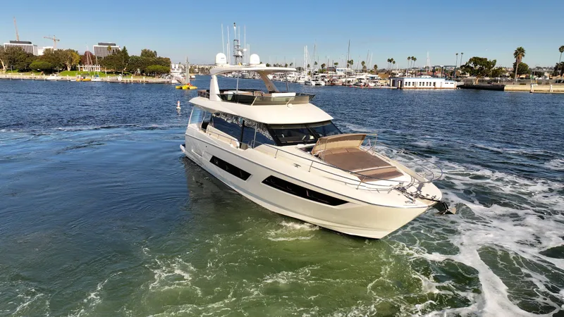 Slide: The Image of Prestige 680 2018 - 88