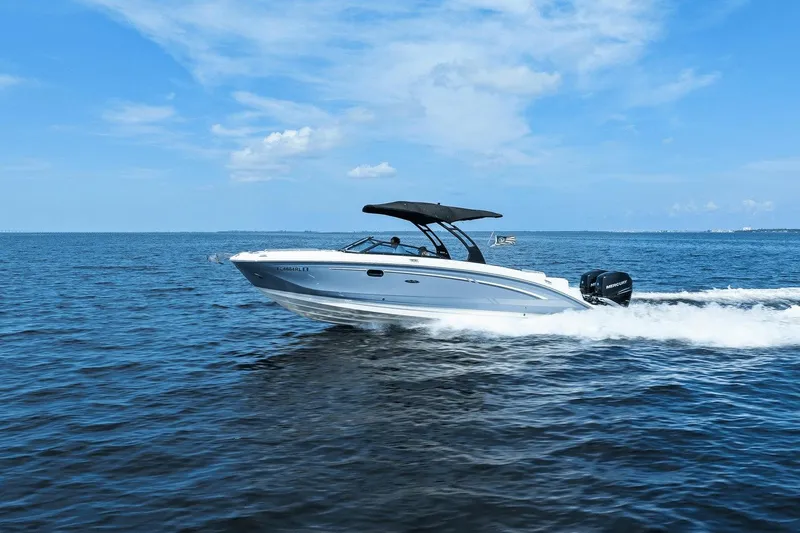 Slide: The Image of Sea Ray 290 SDX OUTBOARD 2017 - 16