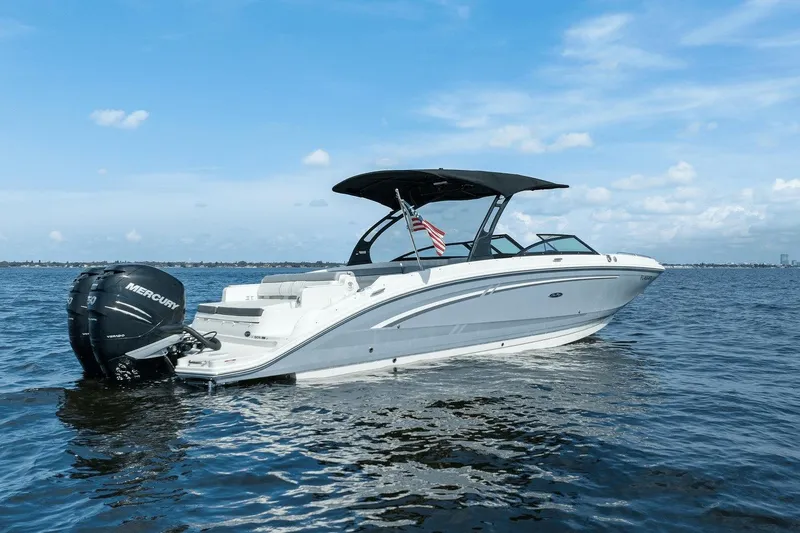 Slide: The Image of Sea Ray 290 SDX OUTBOARD 2017 - 2