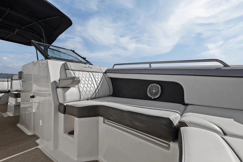 Slide: The Image of Sea Ray 290 SDX OUTBOARD 2017 - 22