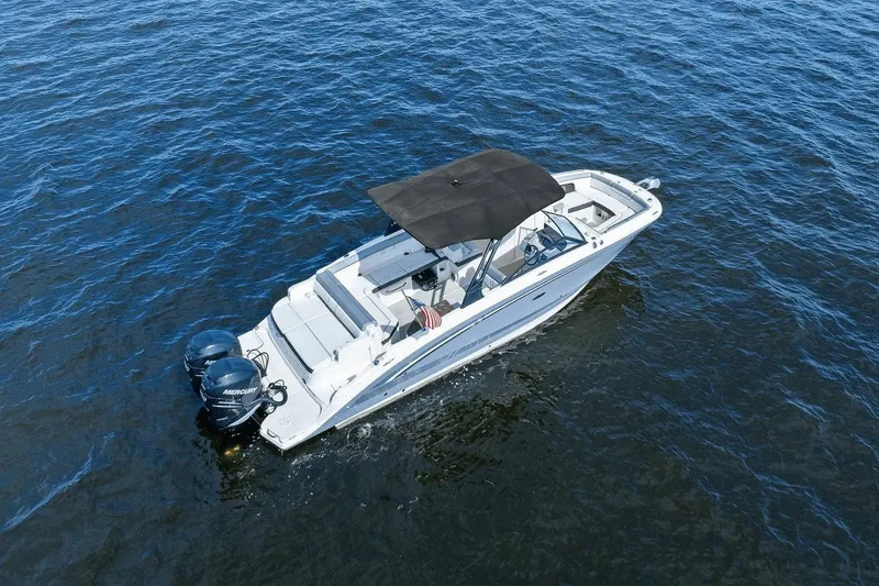 Slide: The Image of Sea Ray 290 SDX OUTBOARD 2017 - 3