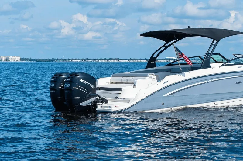 Slide: The Image of Sea Ray 290 SDX OUTBOARD 2017 - 5