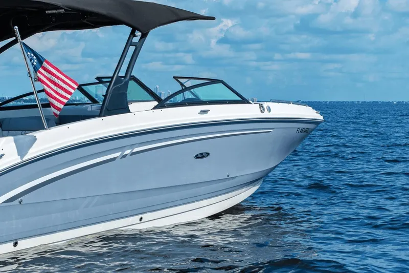 Slide: The Image of Sea Ray 290 SDX OUTBOARD 2017 - 6