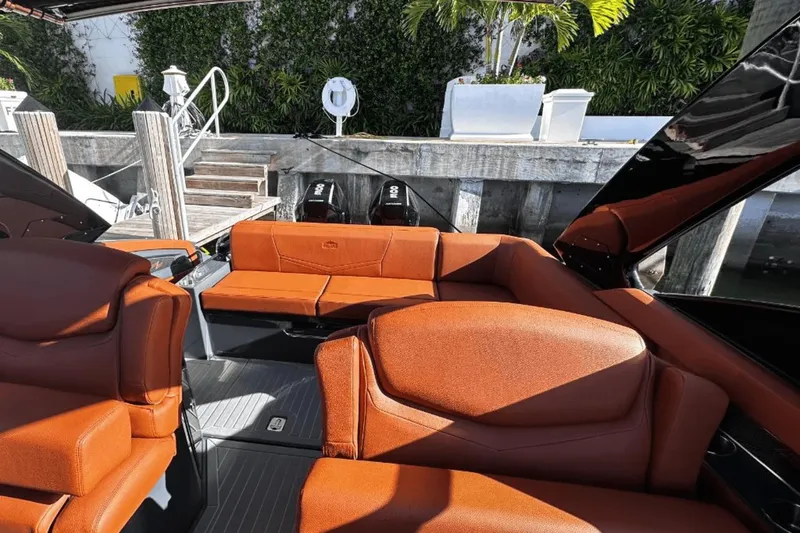 Slide: The Image of Cruisers 338-OB SOUTH BEACH EDITION 2022 - 17