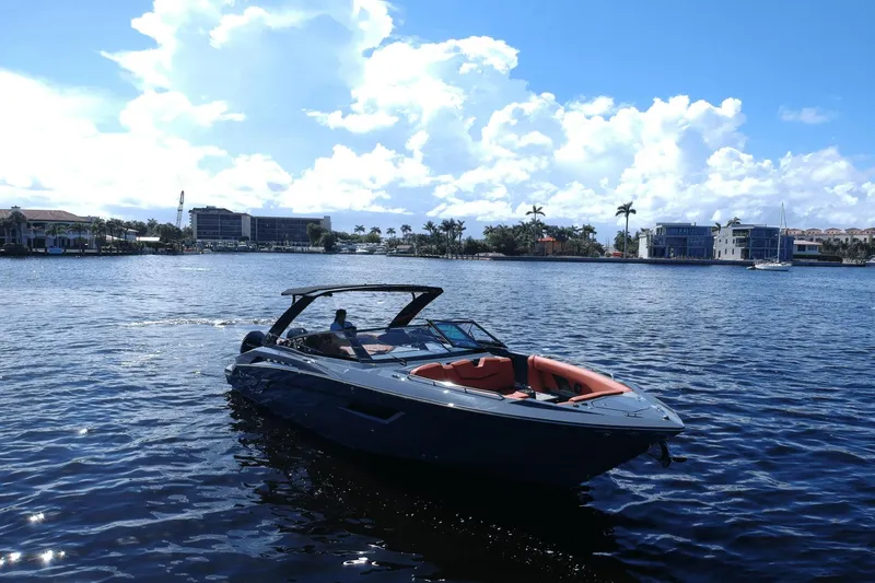 Slide: The Image of Cruisers 338-OB SOUTH BEACH EDITION 2022 - 2