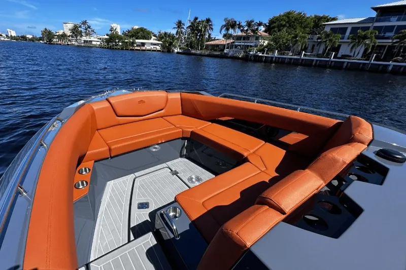 Slide: The Image of Cruisers 338-OB SOUTH BEACH EDITION 2022 - 7
