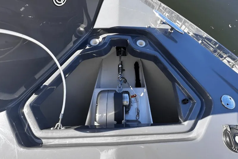 Slide: The Image of Cruisers 338-OB SOUTH BEACH EDITION 2022 - 9