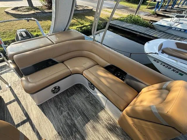 Slide: The Image of Crest Caribbean LX Double Decker 2024 - 9