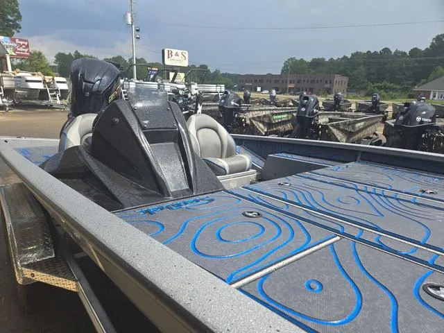 Slide: The Image of Xpress X21 Pro 2025 - 8