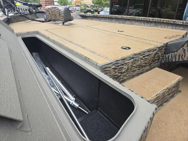 Slide: The Image of Xpress H20 Bass 2025 - 22