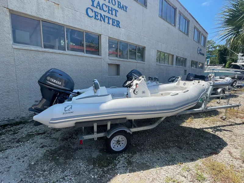 The Image of Zodiac Yachtline 400 2023 - 1