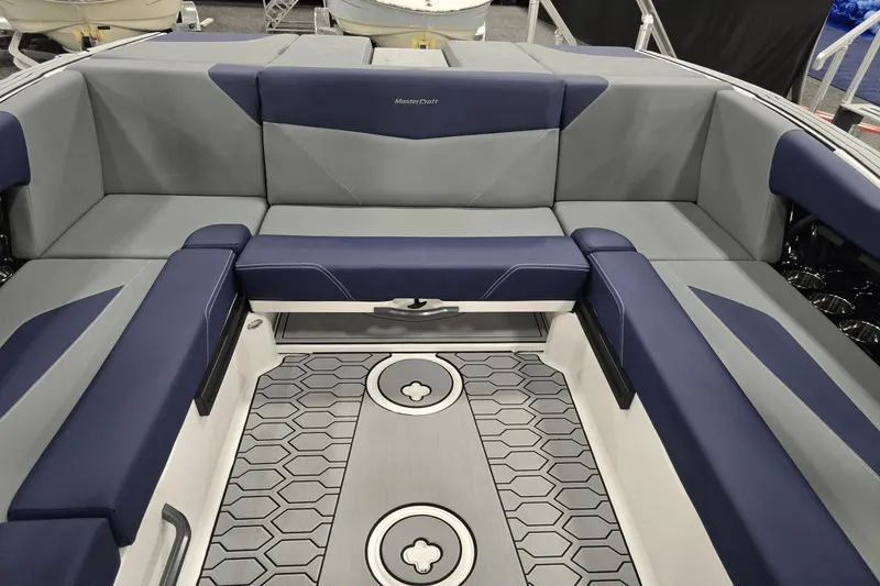 Slide: The Image of MasterCraft NXT22 2025 - 9