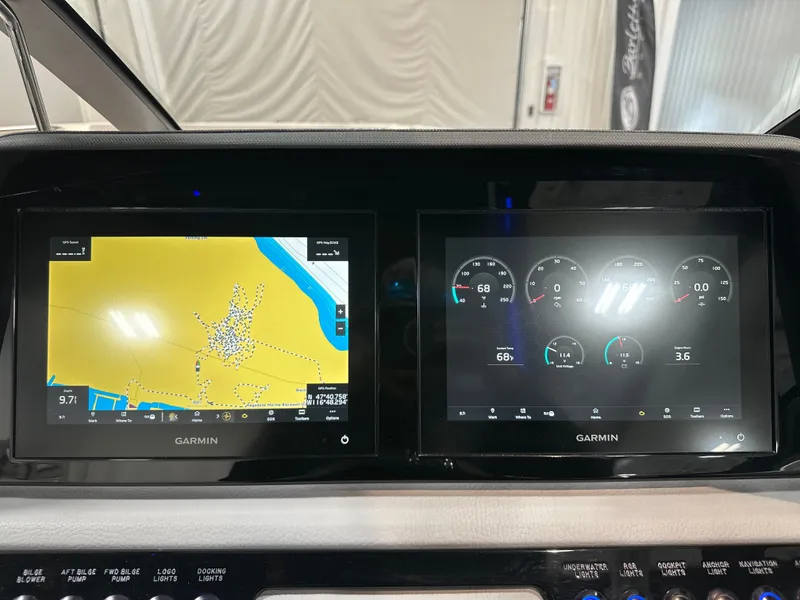 Slide: The Image of Cobalt R8 Surf 2025 - 22