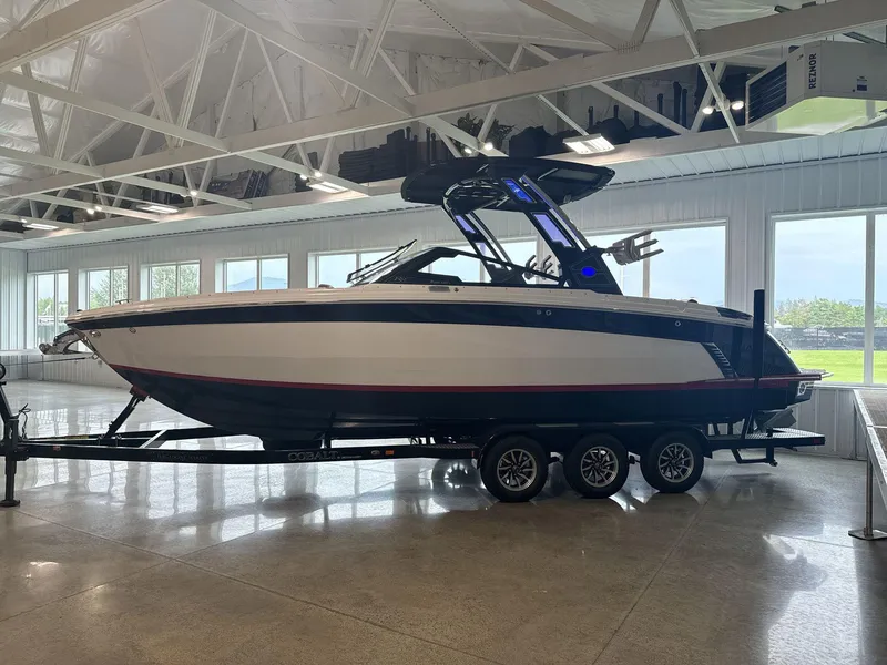 Slide: The Image of Cobalt R8 Surf 2025 - 3