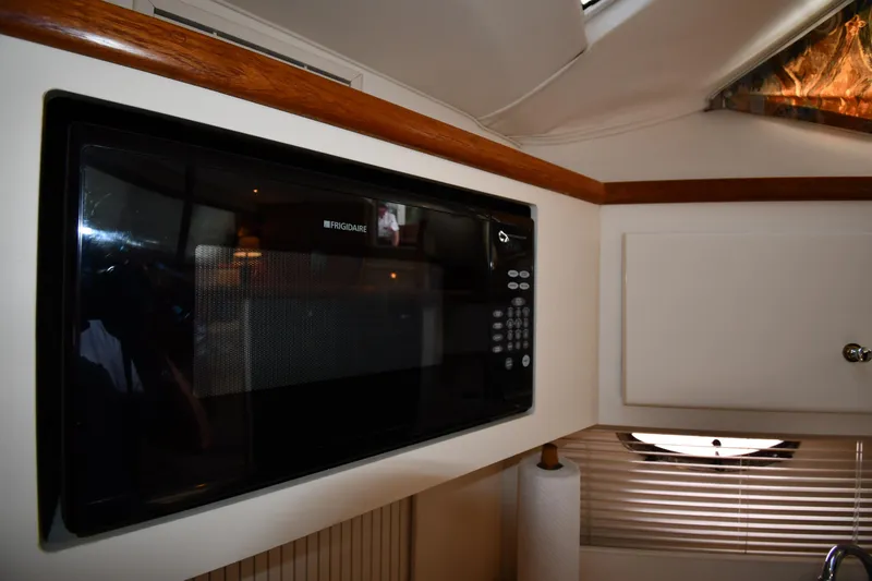 Slide: The Image of Carver 405 Motor Yacht 1997 - 51
