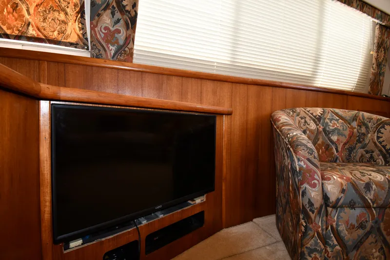 Slide: The Image of Carver 405 Motor Yacht 1997 - 61