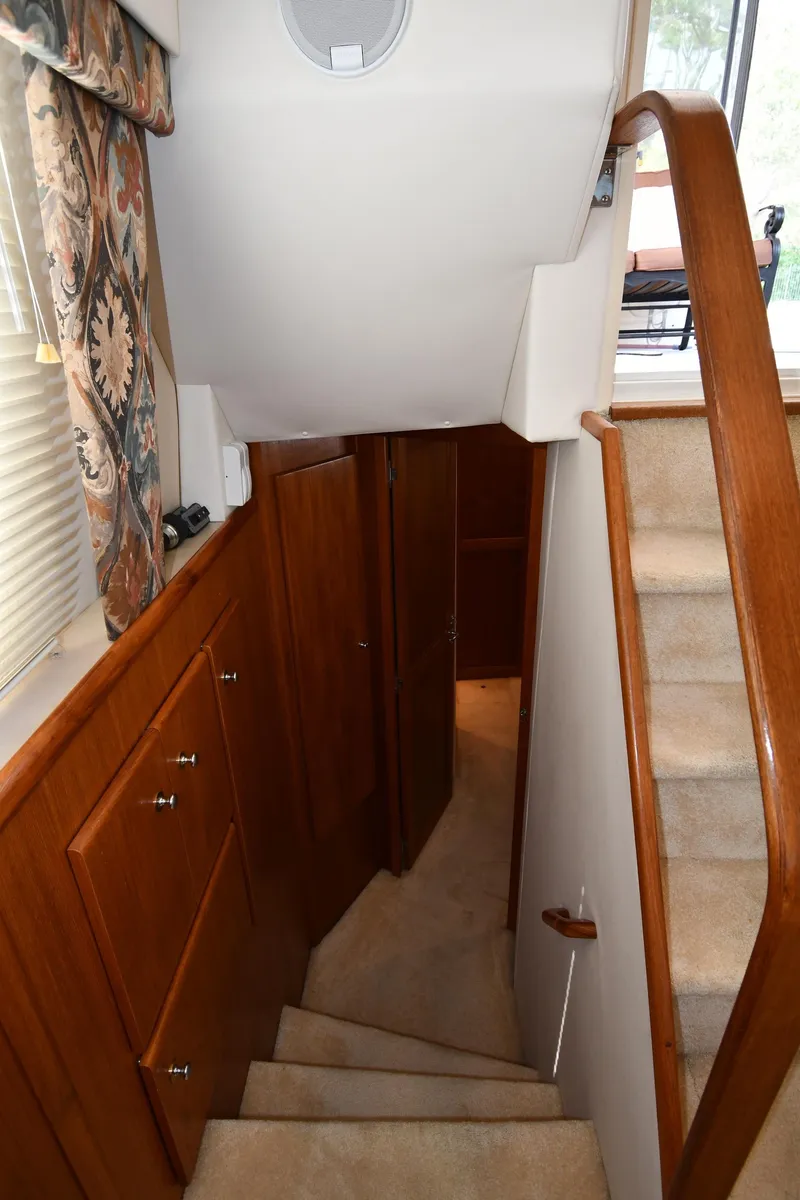Slide: The Image of Carver 405 Motor Yacht 1997 - 66