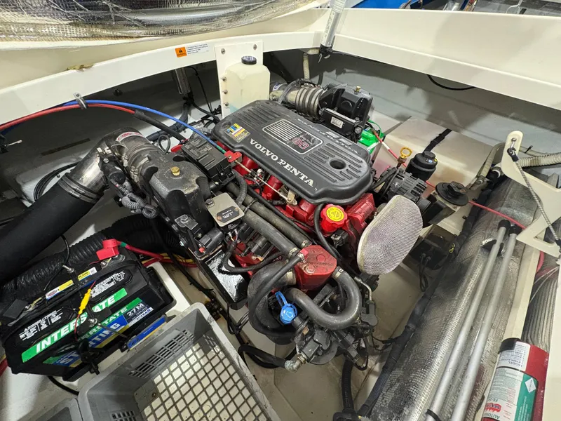 Slide: The Image of Volvo Penta engine in 2009 Chris-Craft Launch 25 Heritage Edition boat. - 18