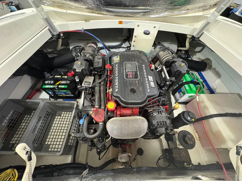 Slide: The Image of 2009 Chris-Craft Launch 25 Heritage Ed engine compartment with Volvo Penta 8.1 motor. - 20