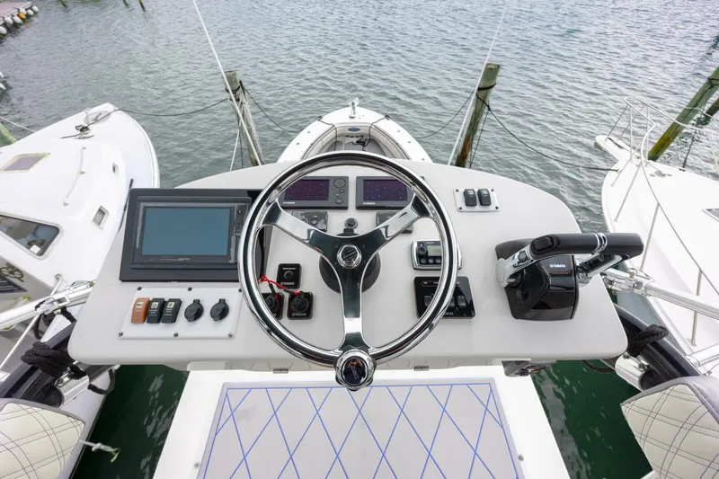 Slide: The Image of 2014 Hydra-Sports 42 Custom Siesta helm with advanced controls and navigation system. - 21