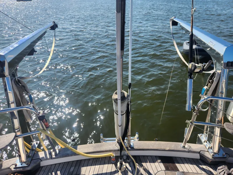 Slide: The Image of Sailing yacht Hallberg-Rassy 62, 2008 model, deck view with ocean backdrop. - 18
