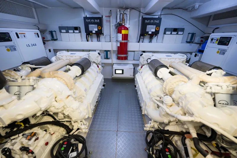 Slide: The Image of Ferretti Yachts 720 2023 - 63