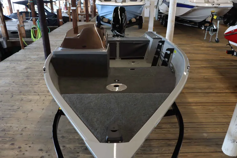 Slide: The Image of Smoker Craft 151 Resorter 2025 - 13