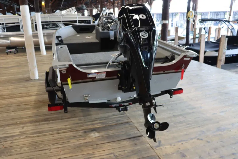 Slide: The Image of Smoker Craft 151 Resorter 2025 - 14