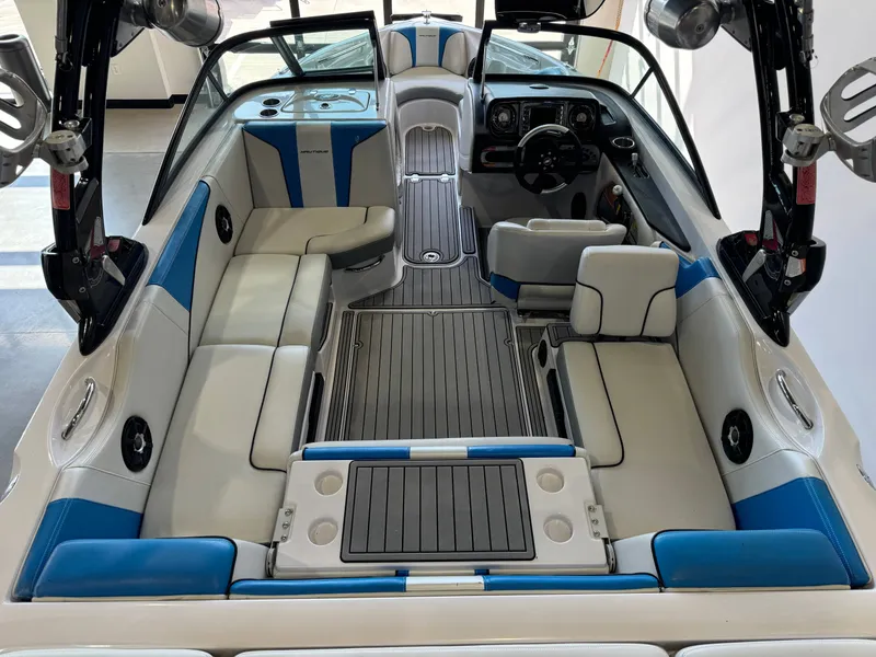 Slide: The Image of Nautique Super Air Nautique 210 2011 - 13