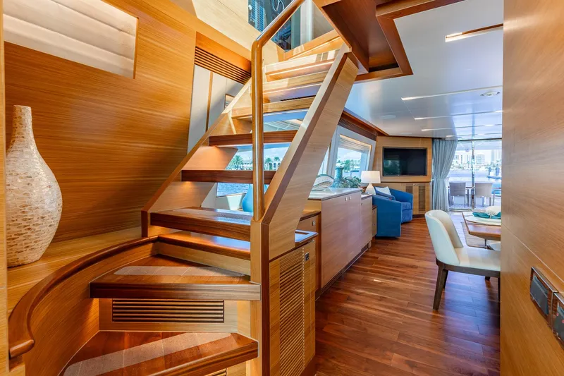 Slide: The Image of Q Skylounge access - 13