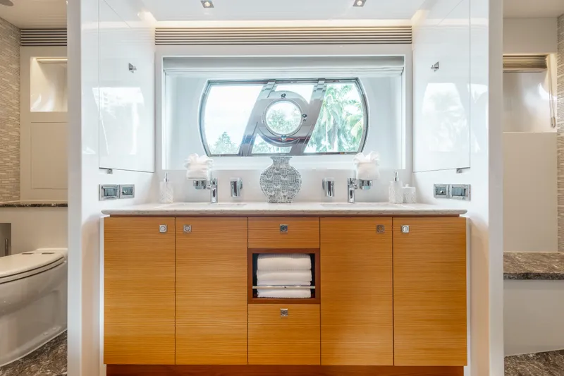 Slide: The Image of Q Master Head - 21