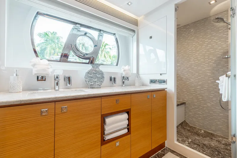 Slide: The Image of Q Master Head - 22