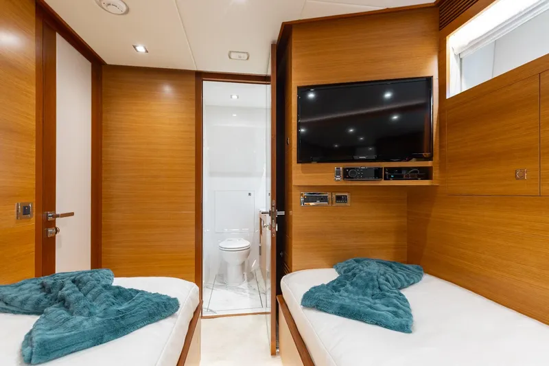 Slide: The Image of Q Stbd Twin Stateroom - 30